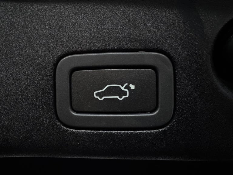 2014 Jaguar XJ 3.0d V6 Premium Luxury Auto Euro 5 (s/s) 4dr SALOON Diesel Automatic