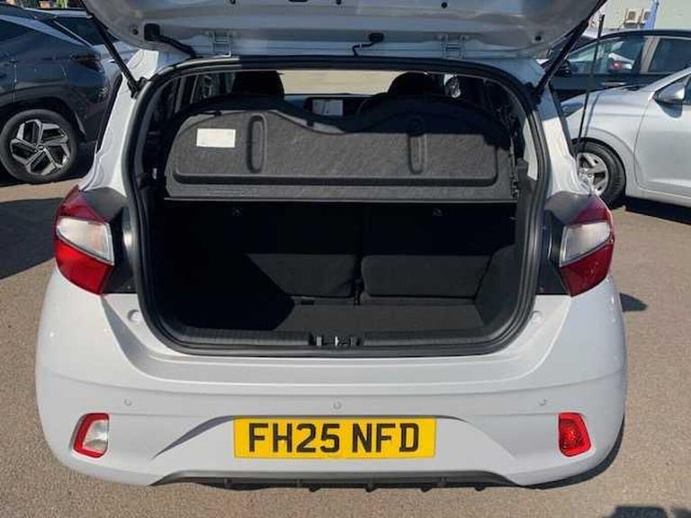 2025 Hyundai i10 1.0 [63] Premium 5dr [Nav] HATCHBACK Petrol Manual