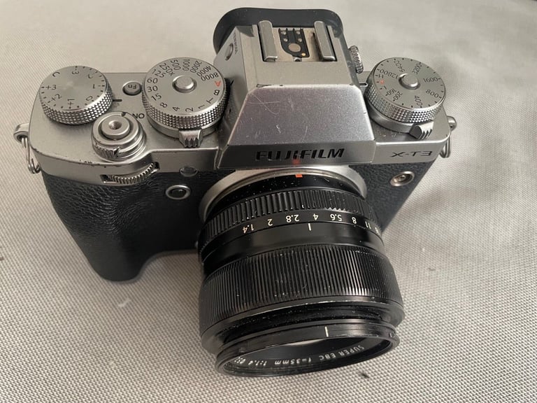 Fujifilm X-T3 with XF35mm f1.4 lens and camera