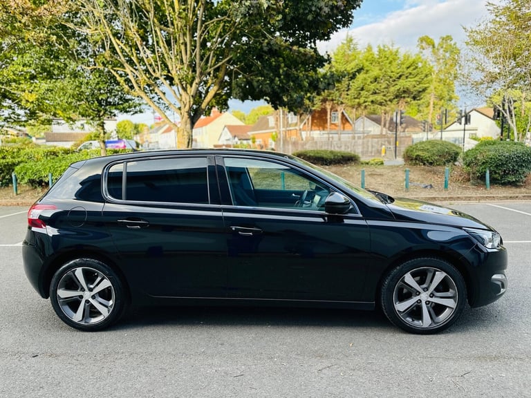 2015 Peugeot 308 1.2 PureTech Allure Euro 6 (s/s) 5dr HATCHBACK Petrol Manual