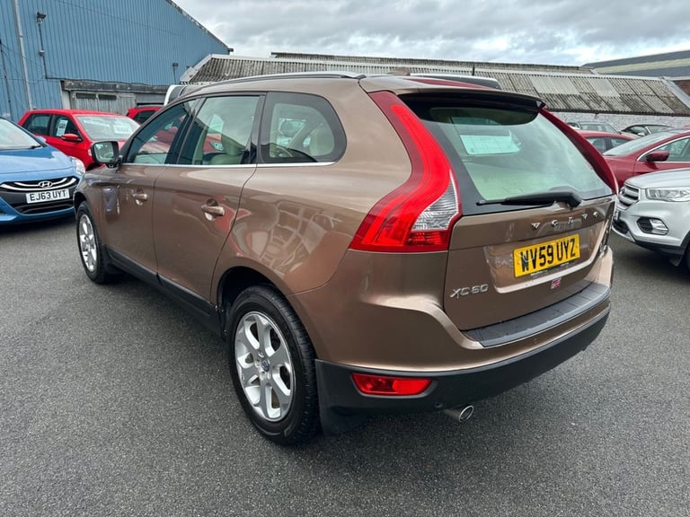 2009 Volvo XC60 2.4 D5 SE Lux SUV 5dr Diesel Geartronic AWD Euro 4 (205 ps) ESTATE Diesel Automatic