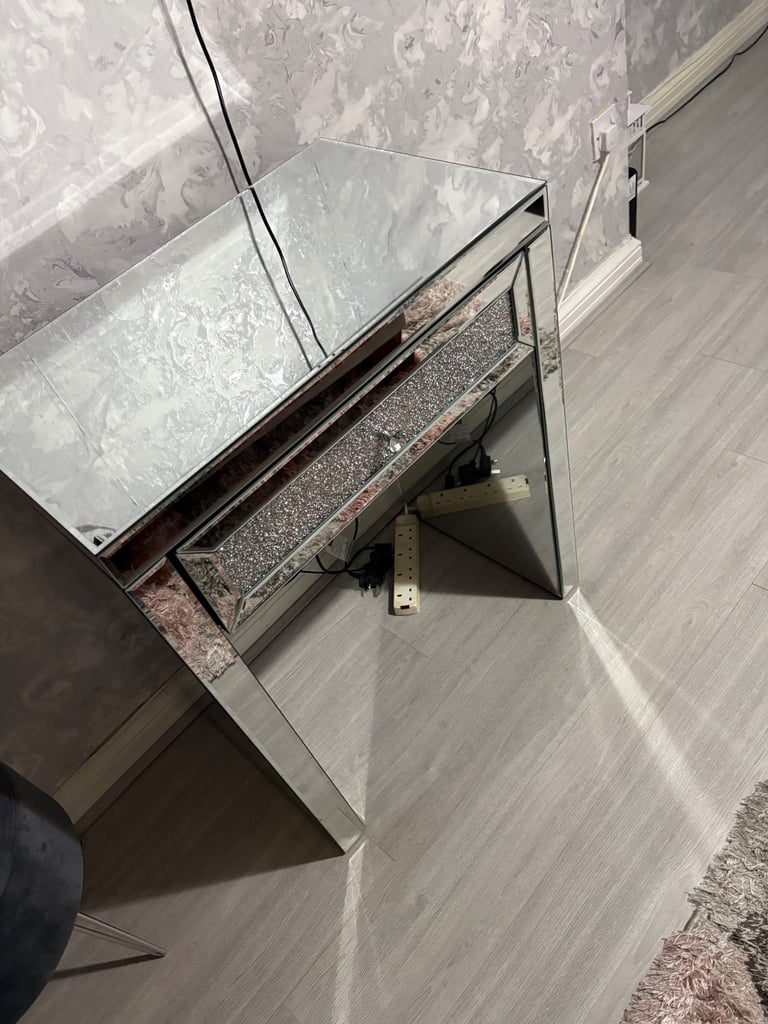 Makeup desk/ drawer for sale 