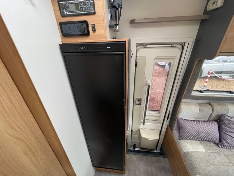 Bailey Adamo 75-4I 4 berth 4 belt end bedroom 3500kg Auto