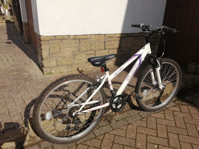 Apollo Elusion girls/ladies bike
