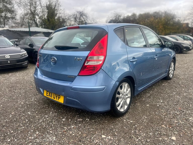 2011 Hyundai i30 1.6 CRDi Comfort 5dr HATCHBACK DIESEL Manual