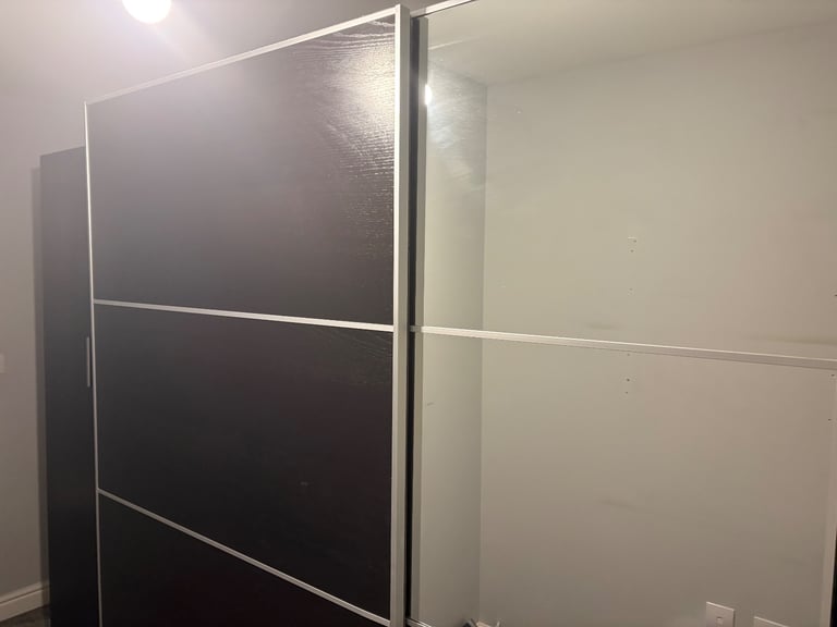 Black/Mirror wardrobes 