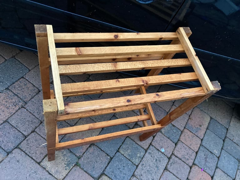 PINE SHELF UNIT