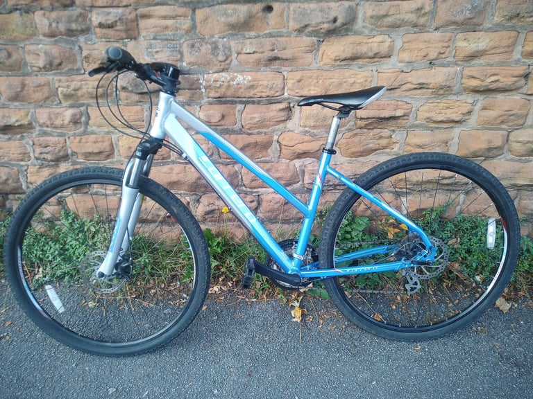 Carrera Crossfire 2 Ladies Hybrid Bike VGC