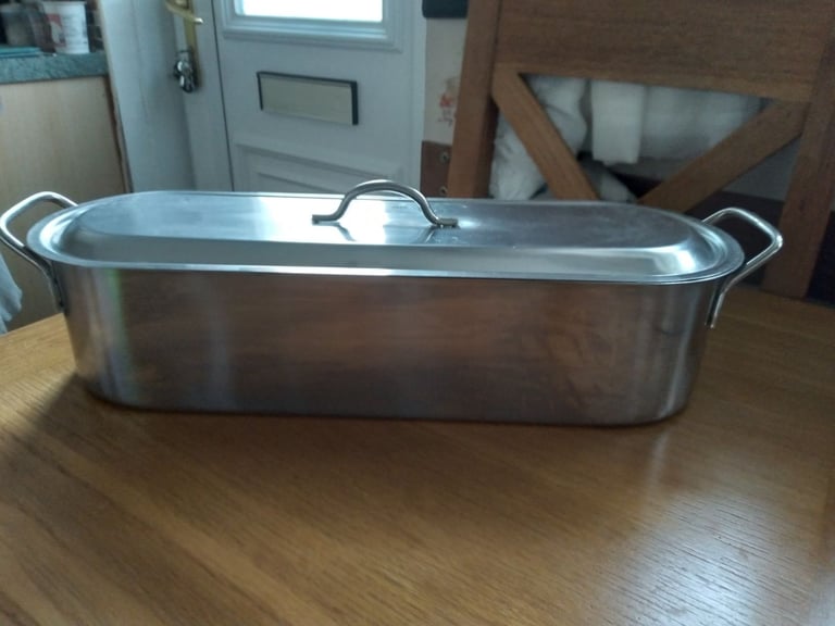 image for Fish kettle