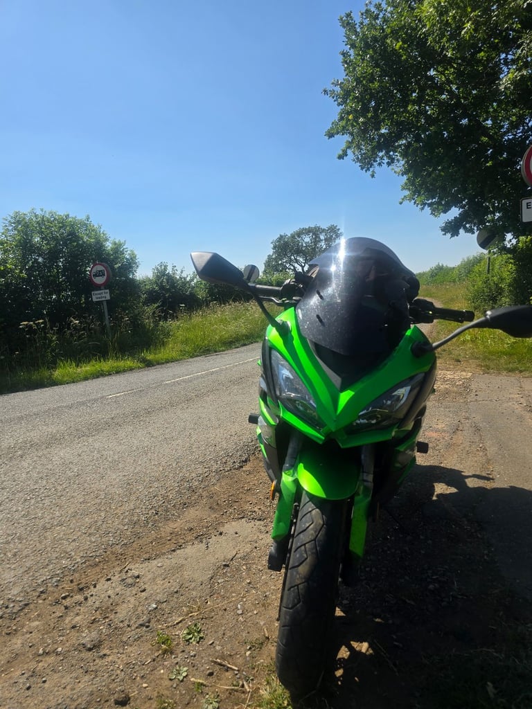 Kawasaki, Z, 2017, 1043 (cc)