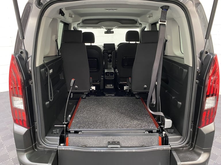 2020 20 Peugeot Rifter Allure 1.5 HDi 4 x SEAT WHEELCHAIR ACCESSIBLE VEHICLE WAV