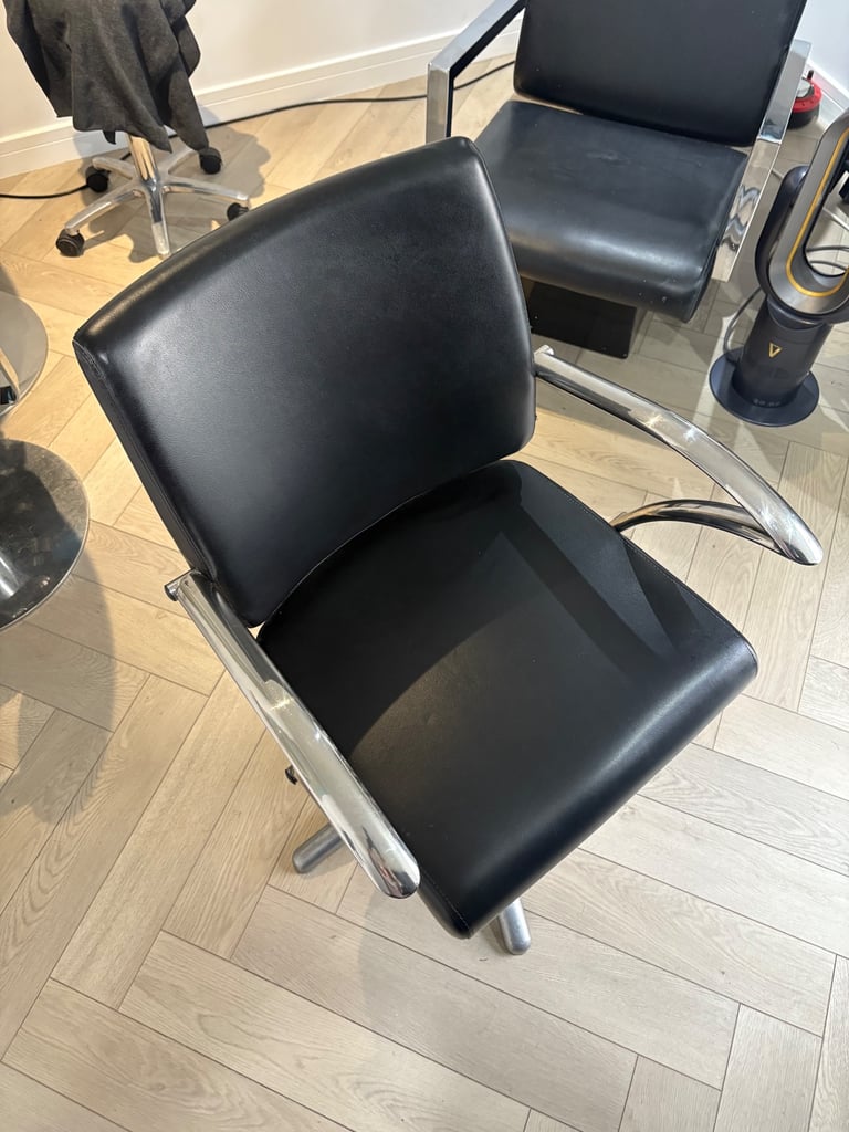 Hairdressing Chair 