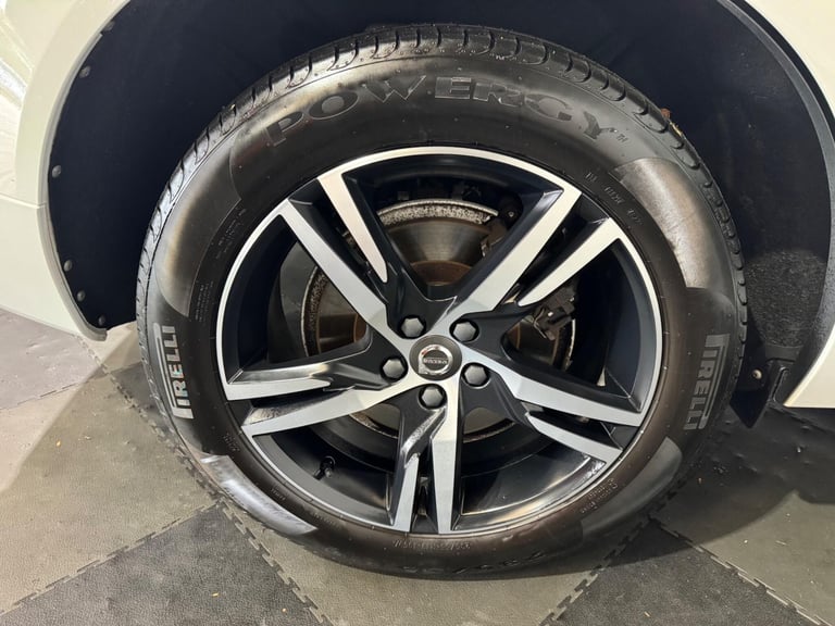 2018 Volvo XC60 2.0 D4 R-Design Auto AWD Euro 6 (s/s) 5dr ESTATE Diesel Automatic