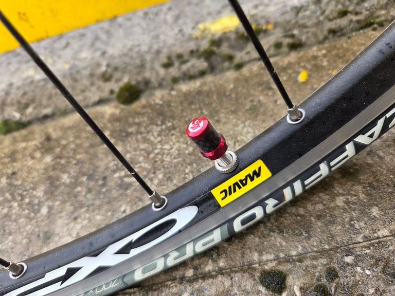 Boardman c7 carbon racing bike