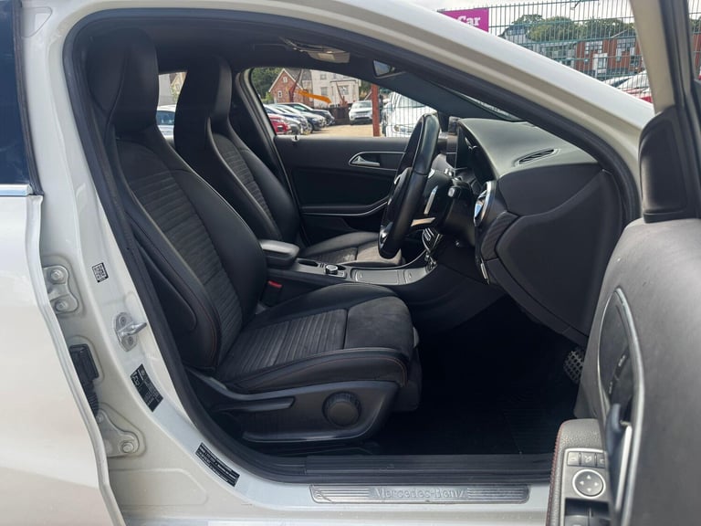 2017 Mercedes-Benz A-Class 1.6 A180 AMG Line (Premium) 7G-DCT Euro 6 (s/s) 5dr HATCHBACK Petrol A...