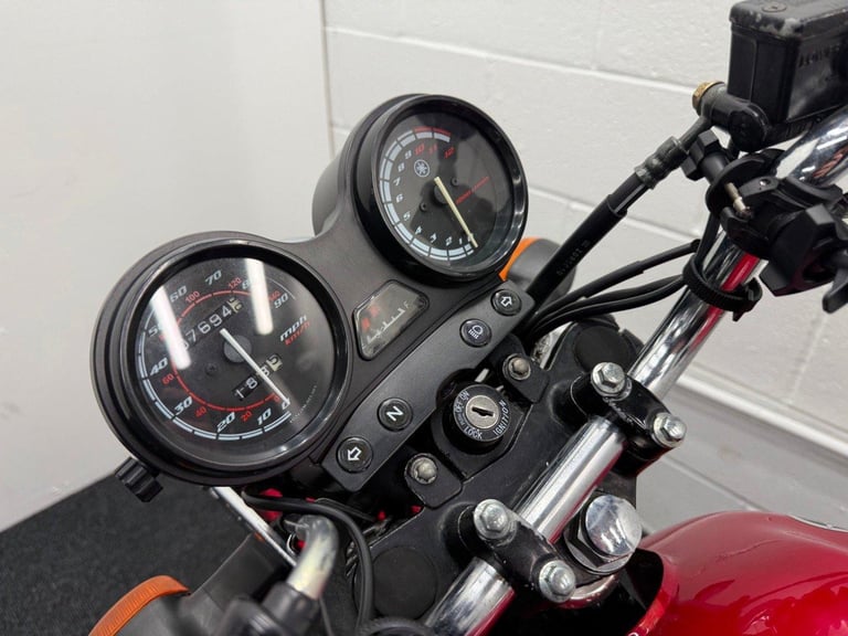 YAMAHA YBR125 - ONLY 7694 MILES! - LONG MOT - LEARNER BIKE 