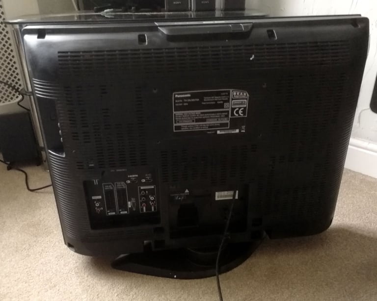 26 Inch Panasonic LCD TV With Remote TX-26LMD70A