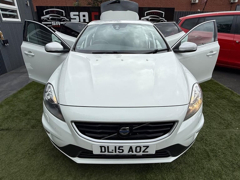 2015 Volvo V40 2.0 T2 R-Design Hatchback 5dr Petrol Manual Euro 6 (s/s) (122 ps) HATCHBACK Petrol...
