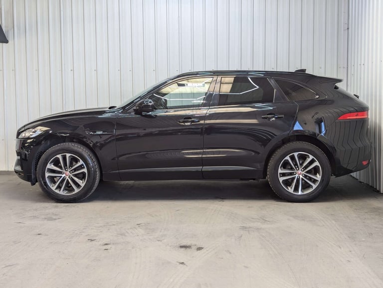 2016 Jaguar F-Pace 2.0 F-PACE R-Sport AWD D Auto 4WD 5dr SUV Diesel Automatic