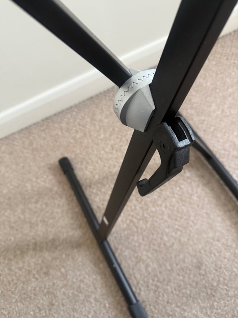 Keyboard stand 