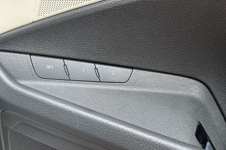 2022 Audi e-tron Sportback Technik 50 quattro 230,00 kW SUV ELECTRIC Automatic