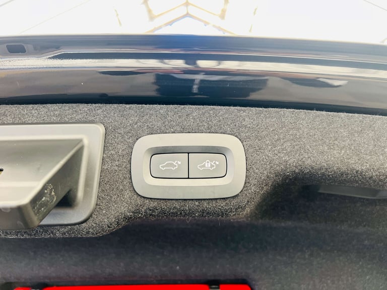 2019 Volvo S90 2.0 D4 Inscription 4dr Geartronic SALOON DIESEL Automatic