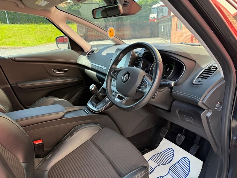 2019 Renault Scenic 1.3 TCe Signature Euro 6 (s/s) 5dr MPV Petrol Manual