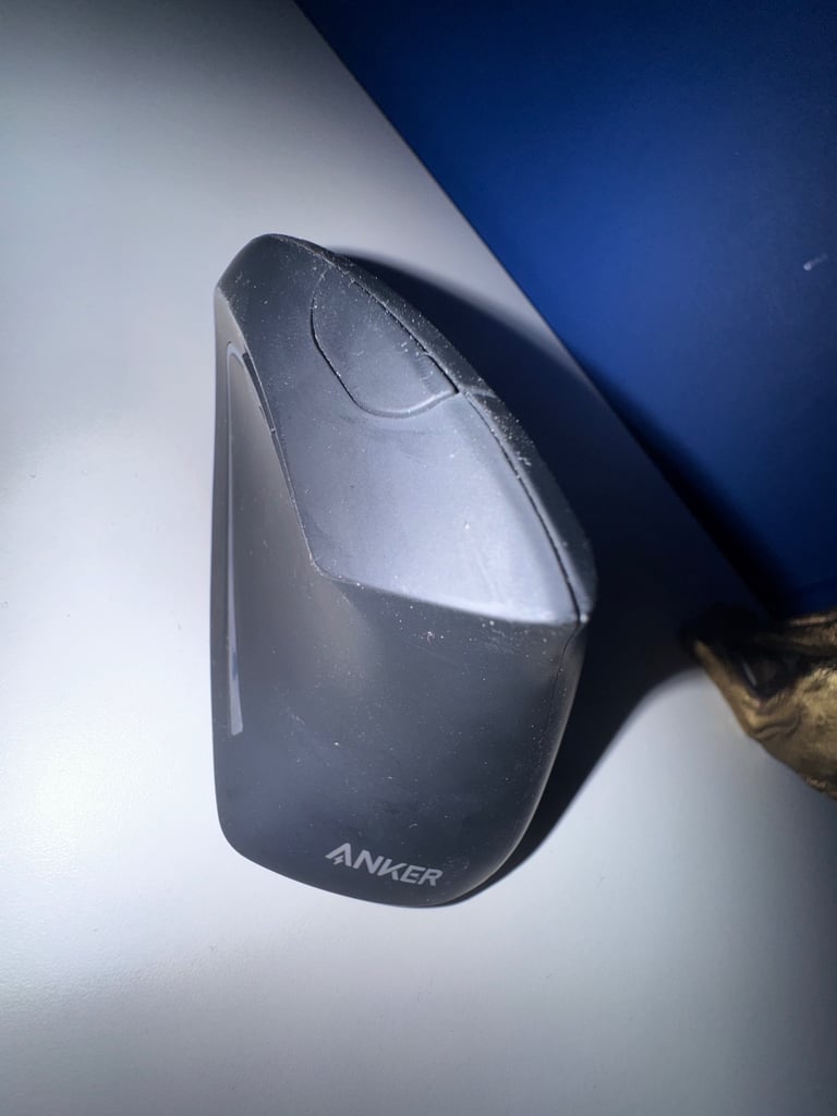 Ergonomic Anker Mouse