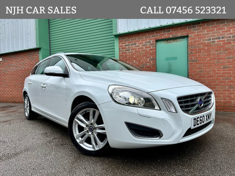 2011 (60) VOLVO V60 2.0 D3 SE LUX AUTO 86,000 MILES IMMACULATE 13 SERVICES 