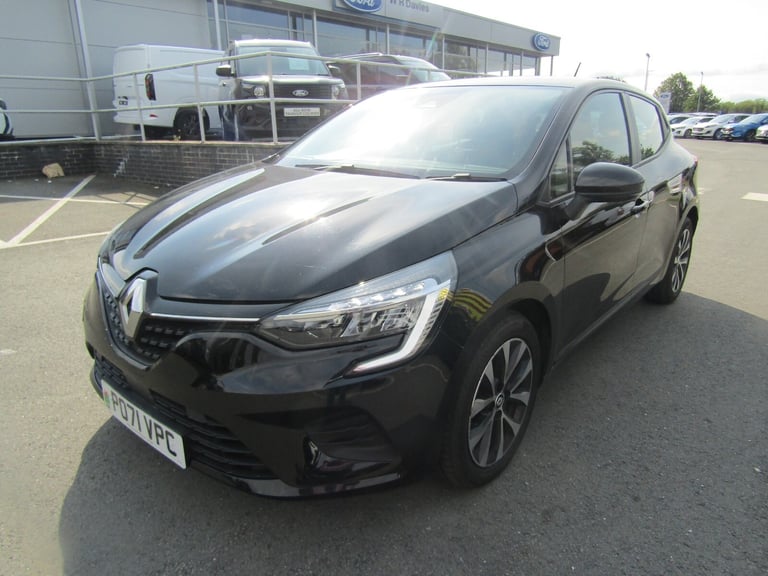2021 Renault Clio 1.0 TCe 90 Iconic 5dr - Low Miles - Great Value! REDUCED!! Hatchback Petrol Manual