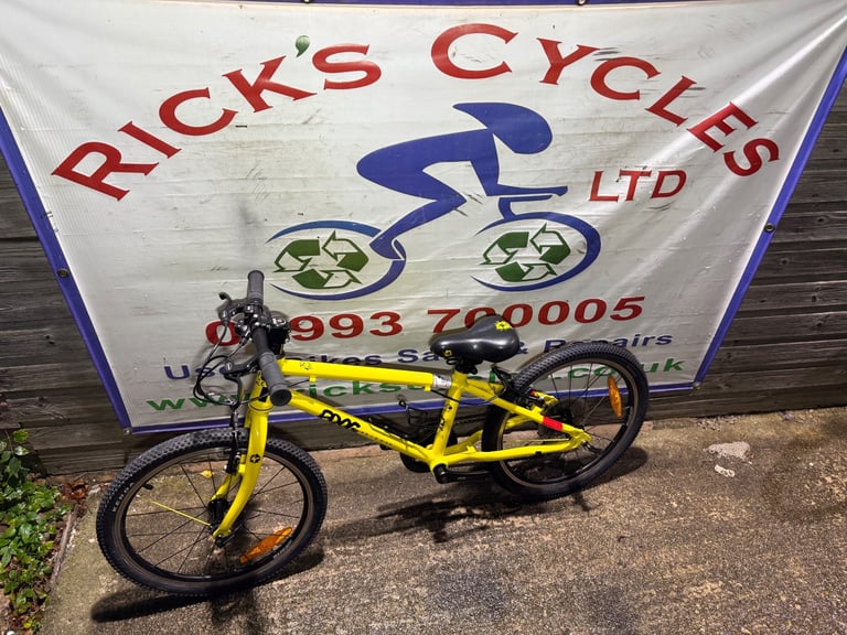 Frog 55 20” Wheel Kids Bike. Yellow No3. £200 (£400 new). Excellent condition!
