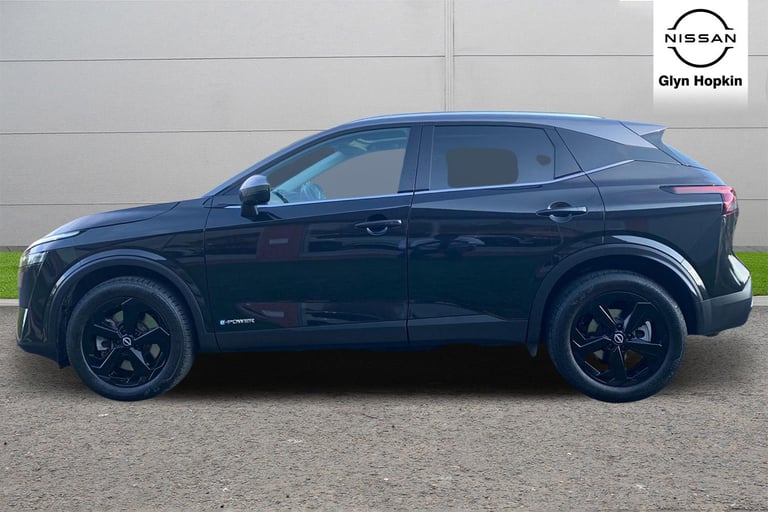 2023 Nissan Qashqai 1.5 E-Power Kuro Edition [Tech Assist] 5dr Auto Hatchback Hybrid Automatic