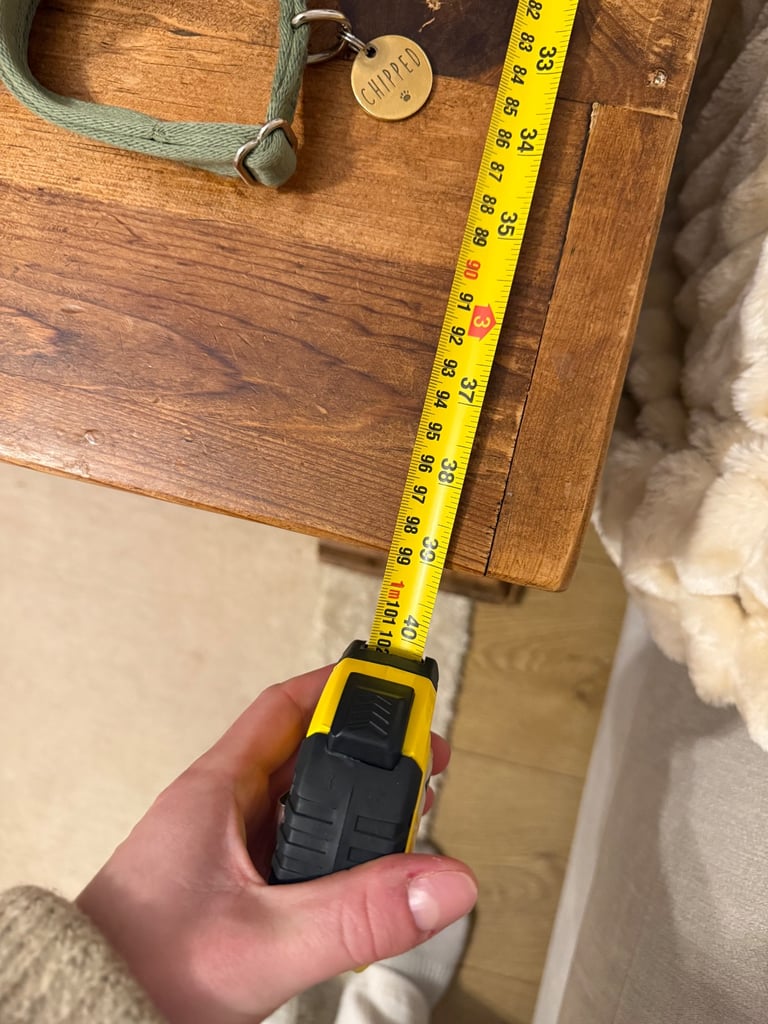 Solid wood storage coffee table 