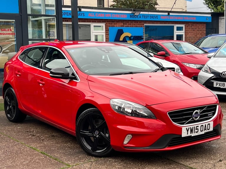 2015 Volvo V40 2.0 D4 R-Design Nav Hatchback 5dr Diesel Manual Euro 6 (s/s) (190 ps) HATCHBACK Di...
