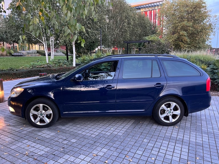 image for 2011 Skoda Octavia 1.6 TDI CR SE Plus 5dr ESTATE Diesel Manual