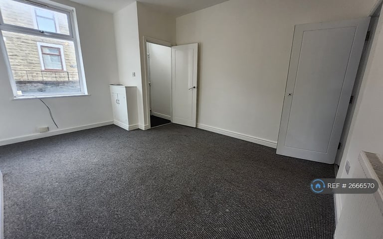 2 bedroom house in Regent Street, Nelson, BB9 (2 bed) (#2666570)