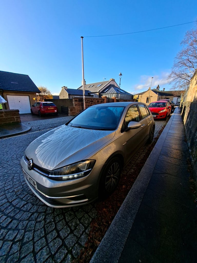 image for Volkswagen, GOLF, Hatchback, 2017, Manual, 1498 (cc), 5 doors