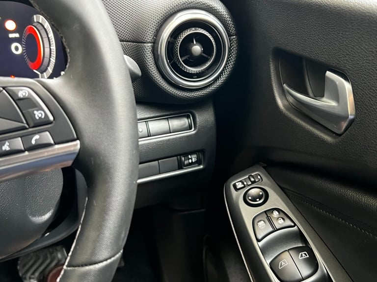 2025 Nissan Juke 1.6 Hybrid N-Connecta 5dr Auto HATCHBACK Petrol/Electric Hybrid Automatic