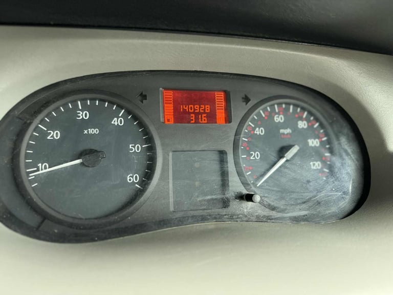 Renault, TRAFIC, 9 Seater MPV, Minibus, People Carrier, 2010, Manual, 2464 (cc), 4 doors