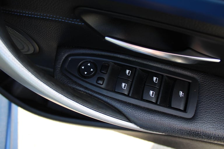 2015 BMW 4 Series 3.0 430d M Sport Auto Euro 6 (s/s) 2dr CONVERTIBLE Diesel Automatic