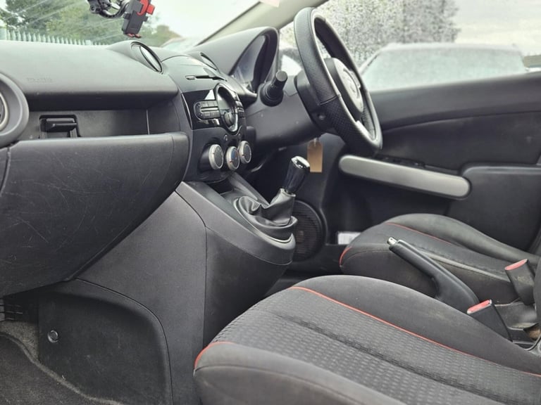 Ideal first car. Cheap to run and insure MAZDA 2 1.5 Sport 2010
