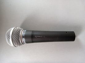 Shure SM58 Dynamic vocal microphone