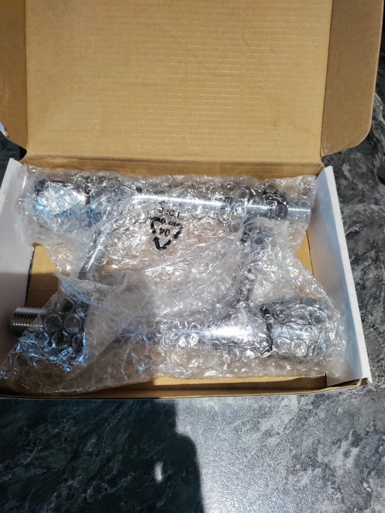 NEW Linville Pillar Kitchen Taps