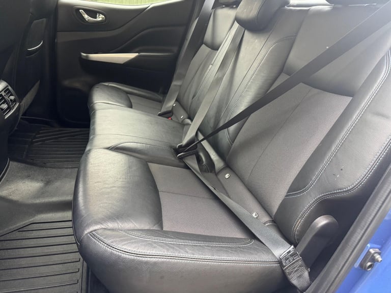 2020 Nissan Navara Double Cab Pick Up N-Guard 2.3dCi 190 TT 4WD Auto PICK UP DIESEL Automatic