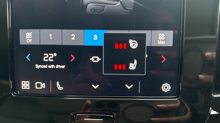 2025 Volvo XC40 Ultra, B3 Mild hybrid, Petrol, Bright Estate Petrol Automatic
