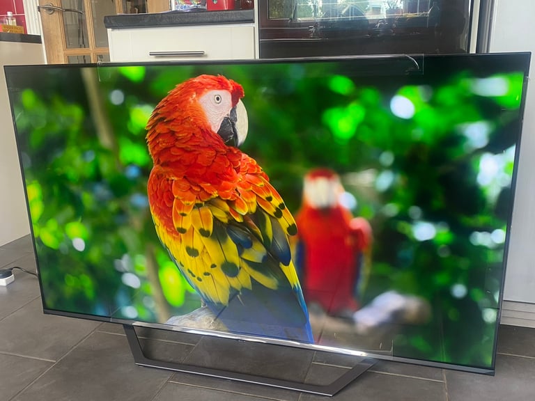 Hisense 4k smart tv - brand new