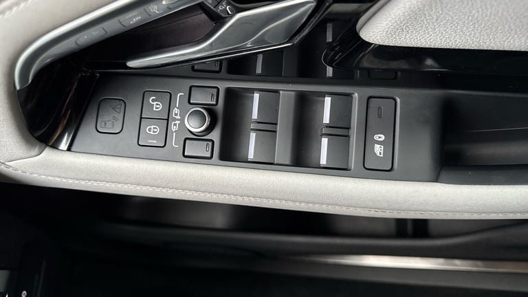 2020 Land Rover Range Rover Evoque 2.0 P200 R-Dynamic SE 5dr Auto Petrol Hatchback Hatchback Petr...