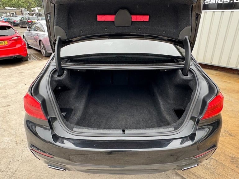 2017 BMW 5 Series 3.0 530d M Sport Saloon 4dr Diesel Auto Euro 6 (s/s) (265 ps) Saloon Diesel Aut...