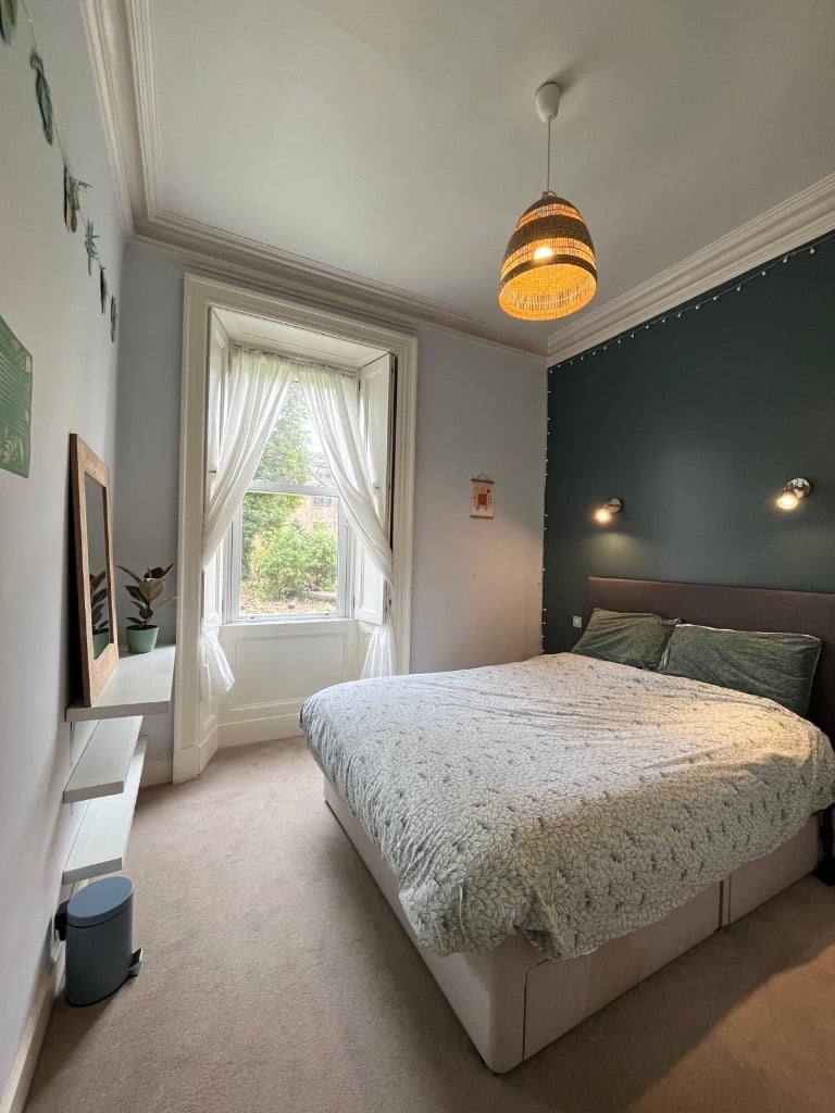 Stunning room in Meadows ground-floor flat, private front garden 