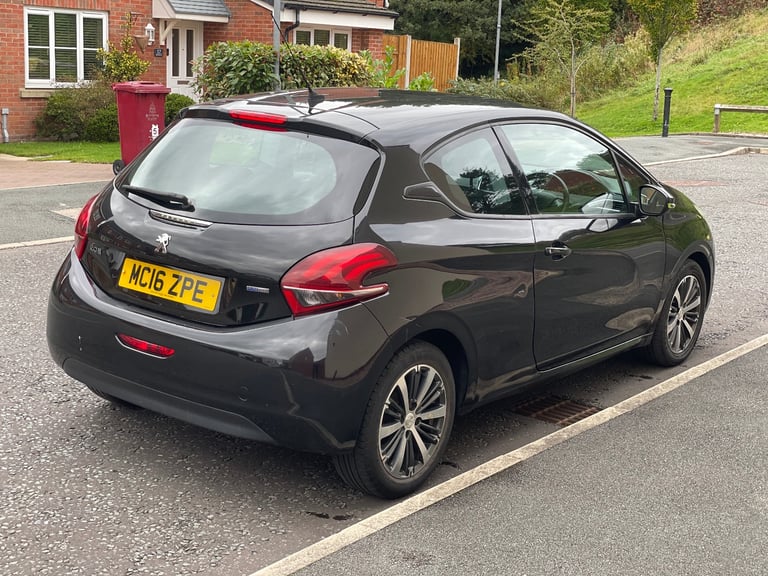 Peugeot, 208, Hatchback, 2016, Manual, 1199 (cc), 3 doors